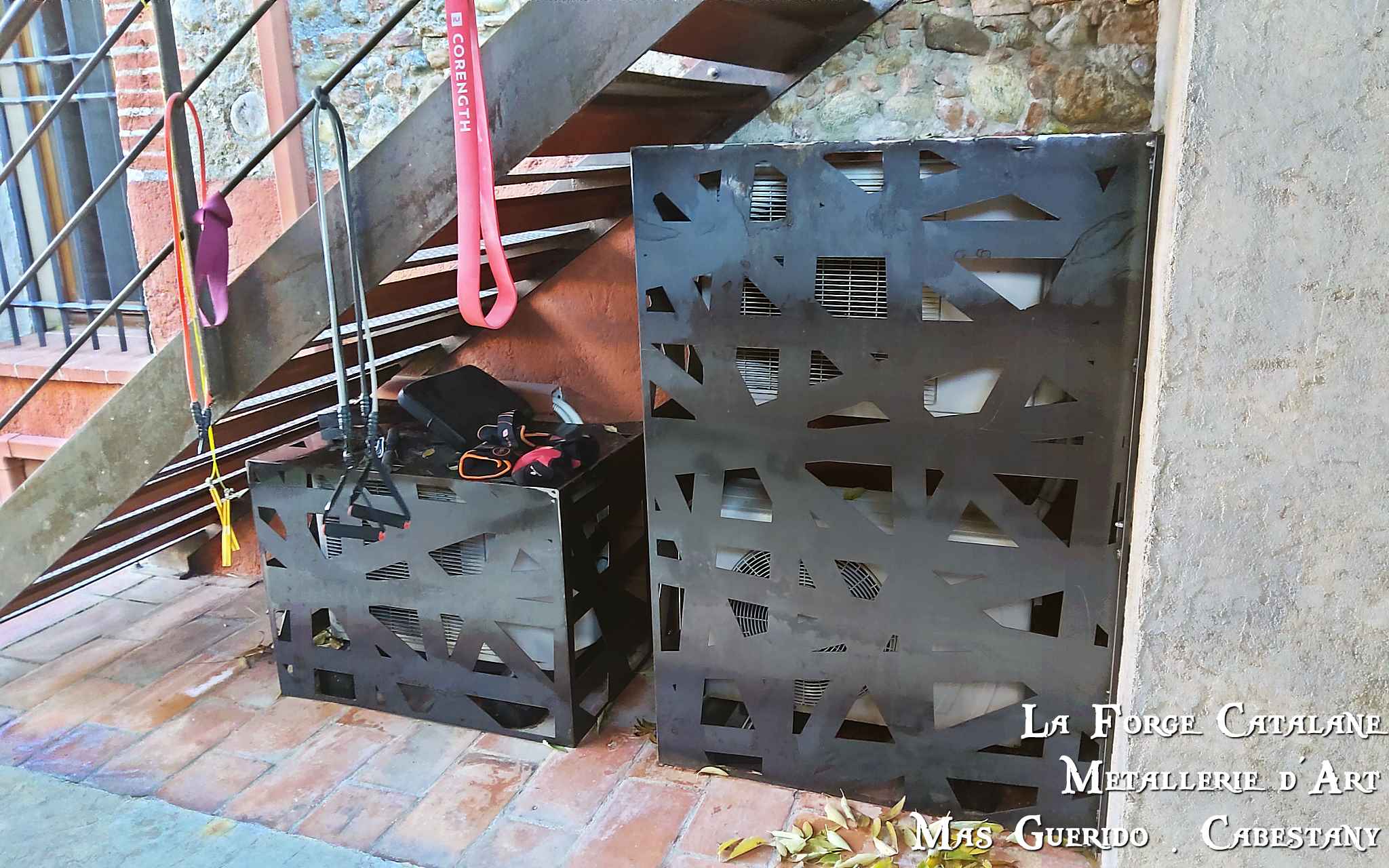 caches climatisation en decoupe laser forge catalane.jpg